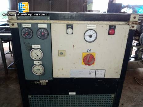 Enfriador de banco de agua fr�a Elastogran