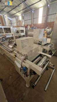 M�quina termoformadora para envasar preservativos Selovac