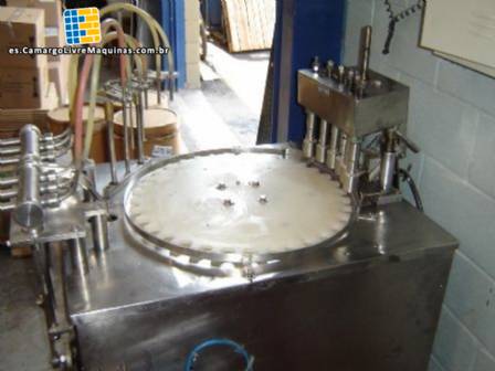 Llenadora rotativa 6 boquillas Wada