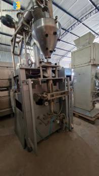 M�quina de envasado vertical con dosificador para productos en polvo