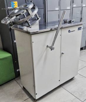 Encapsulador semiautomtico Capsutec