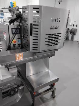 M�quina extrusora/formadora de relleno de acero inoxidable MCI RB01