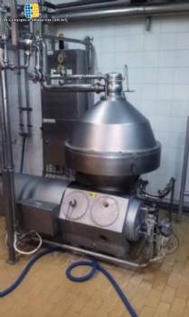 Separador centr�fugo autolimpiante herm�tico/separador de crema para leche, Alfa Laval Tetra Pak, para desnatar y estandarizar la leche calentada.
