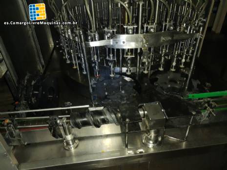 Llenadora rotativa de 24 pistones Krones