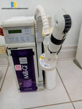 Ultrapurificador de agua de laboratorio Millipore