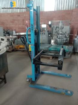 Carretilla elevadora volteadora gira bidn de 300 kg Paletrans