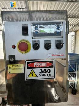 Etiquetadora automtica para botellas y tarros cilndricos planos Maqmundi
