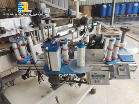 Etiquetadora para botellas planas y cilndricas PE Latina