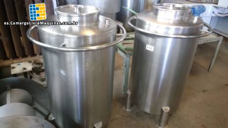 Tanque de acero inoxidable con asas