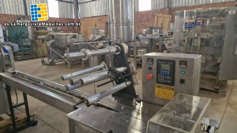M�quina envasadora flow pack R Camargo Mega Pack