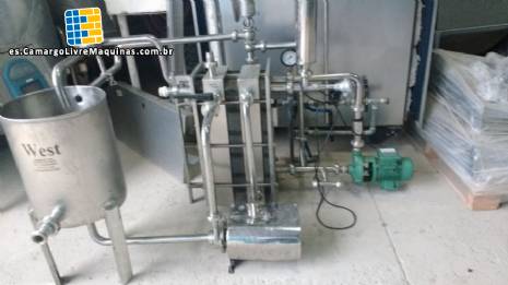 Intercambiador de placas para la pasteurizacin 2.000 L West equipamentos