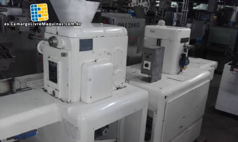 Extrusor y cortador de dulces