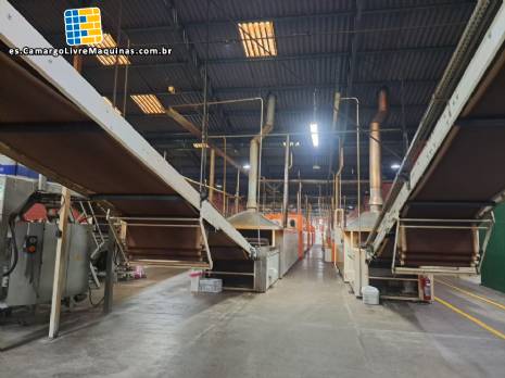 Fábrica completa dedicada a la producción de galletas laminadas, rosquillas, obleas y galletas saladas, con una capacidad de 4500 kg por hora. Fábrica completa dedicada a la producción de galletas laminadas, rosquillas, obleas y galletas saladas, con una capacidad de 4500 kg por hora.