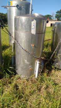 Tanque de almacenamiento en acero inoxidable 750 L Tanque de almacenamiento en acero inoxidable 750 L